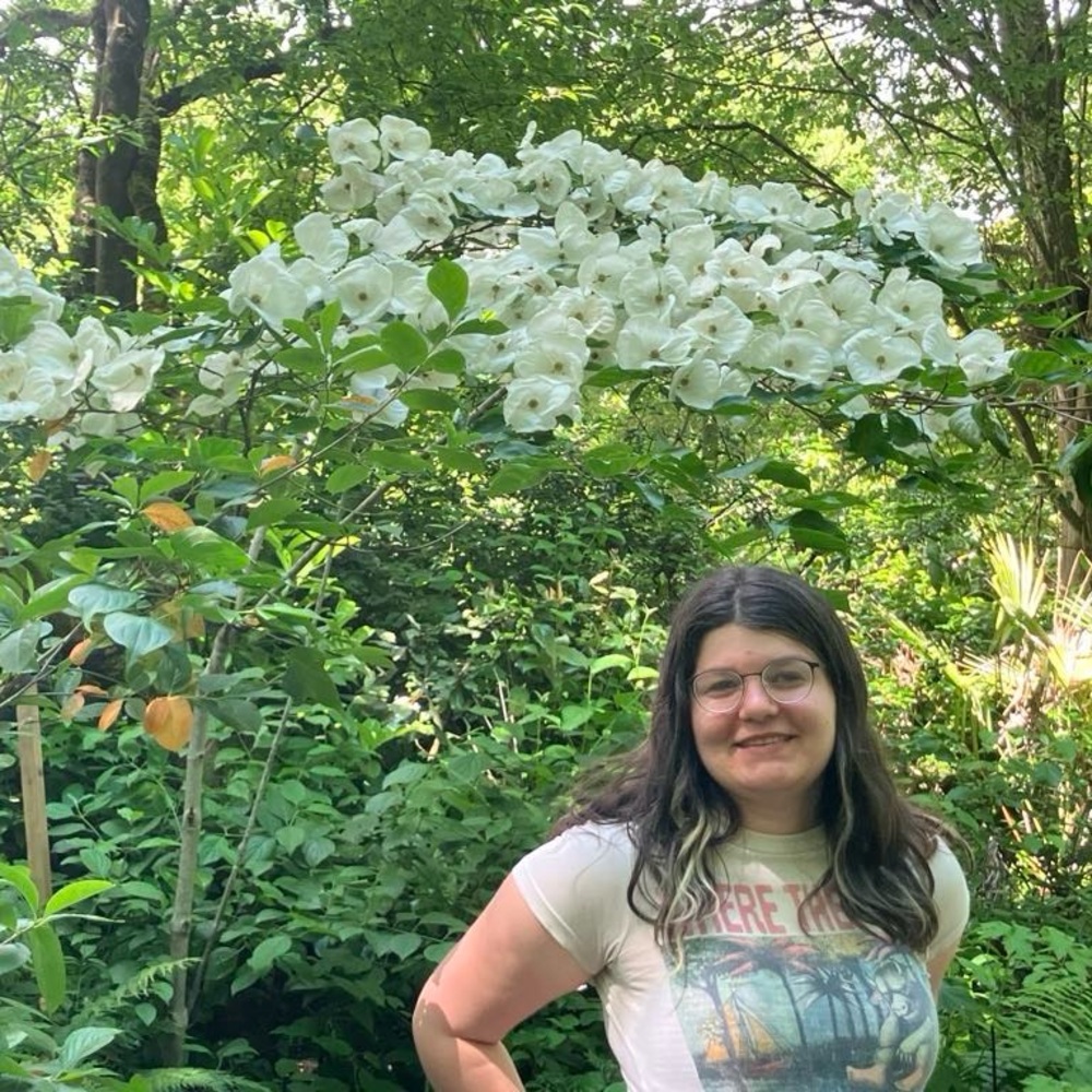 Meet your Posher, Angeline